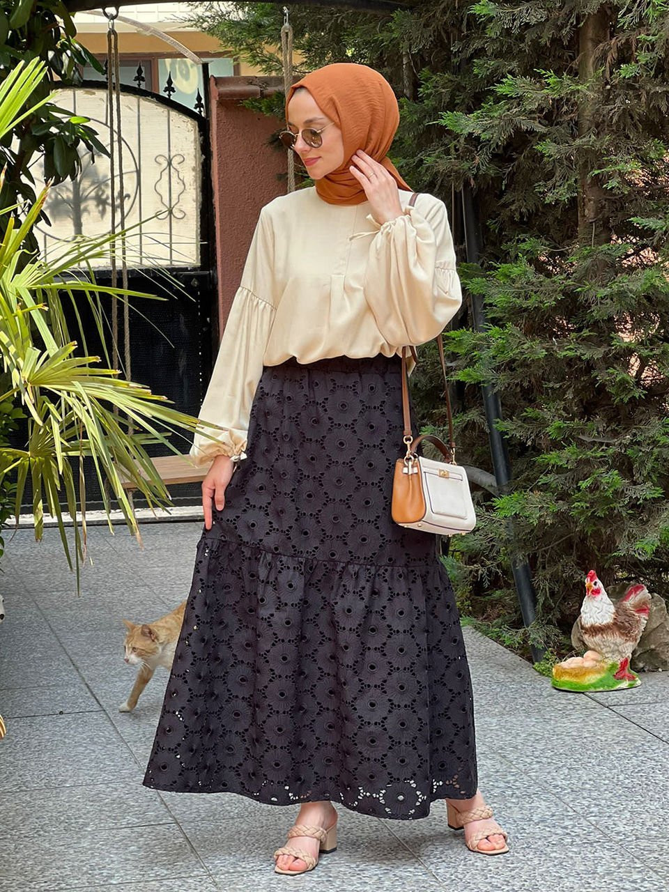 Black Scallop Skirt - 2nd image